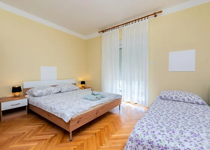 Apartments Antun M